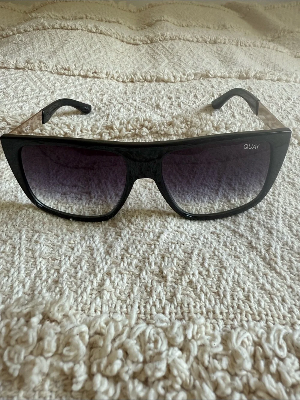 Quay Australia square frame sunglasses